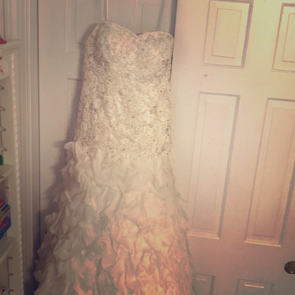 Wedding dress